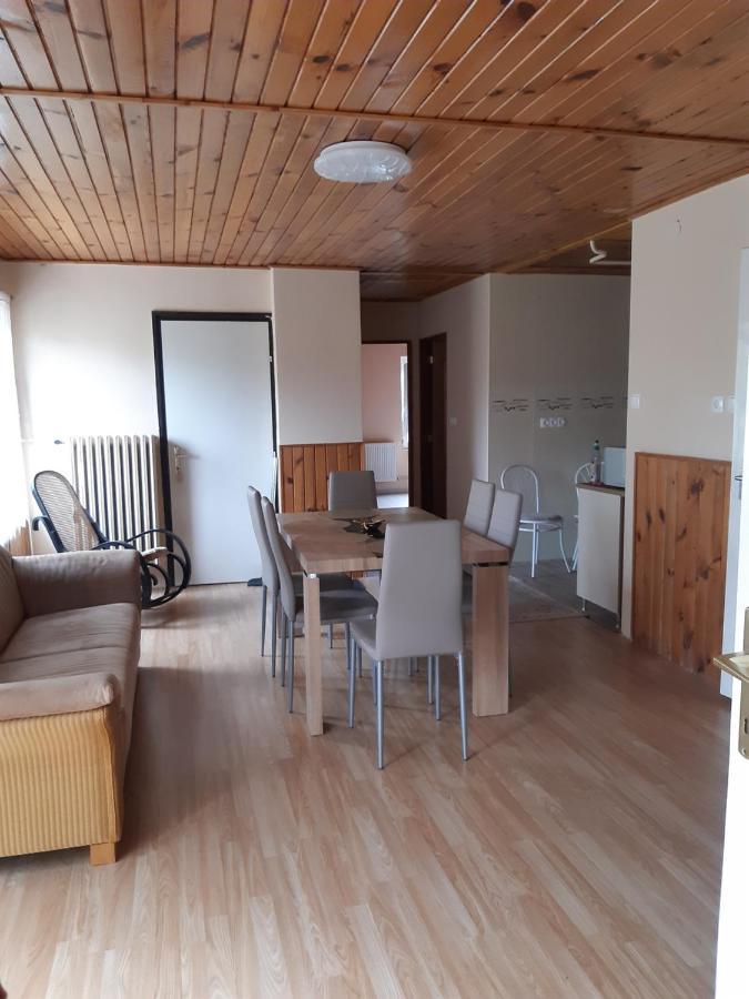 Toldi Apartman Hotel Keszthely Luaran gambar